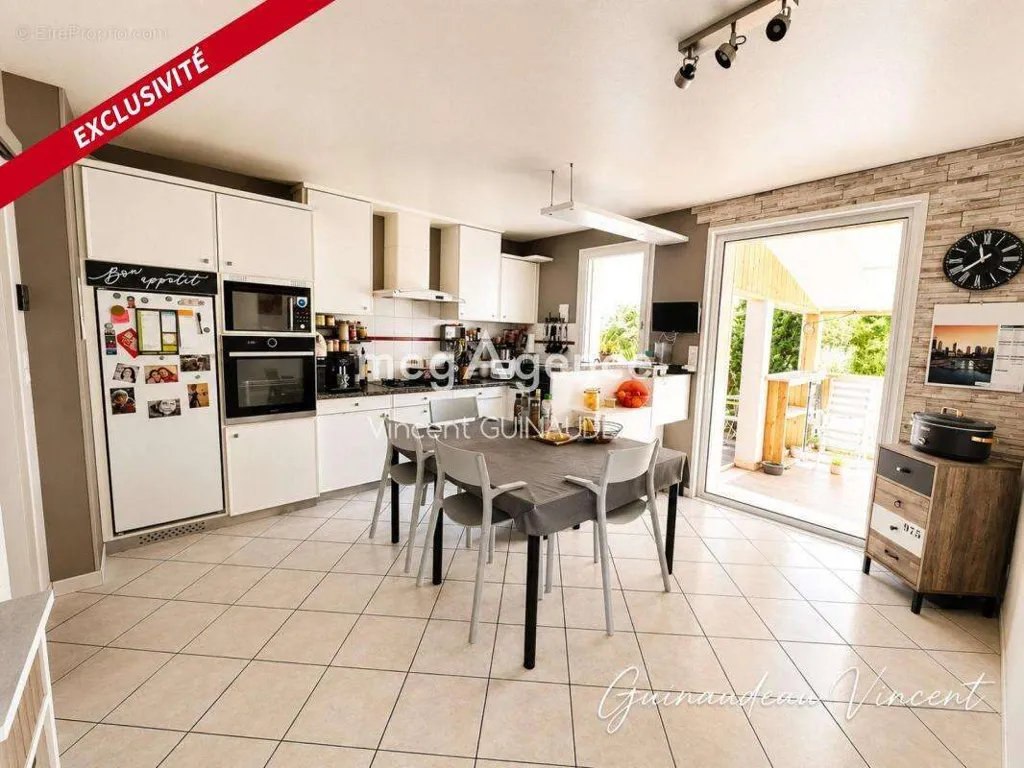 Kitchen - Pavilion with Spa in La Romagne