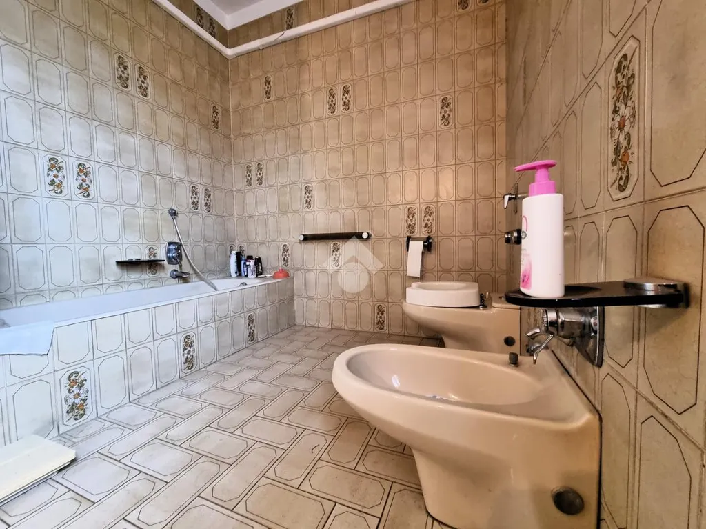 Salles de bain - Villa with Garden in Borgo Virgilio