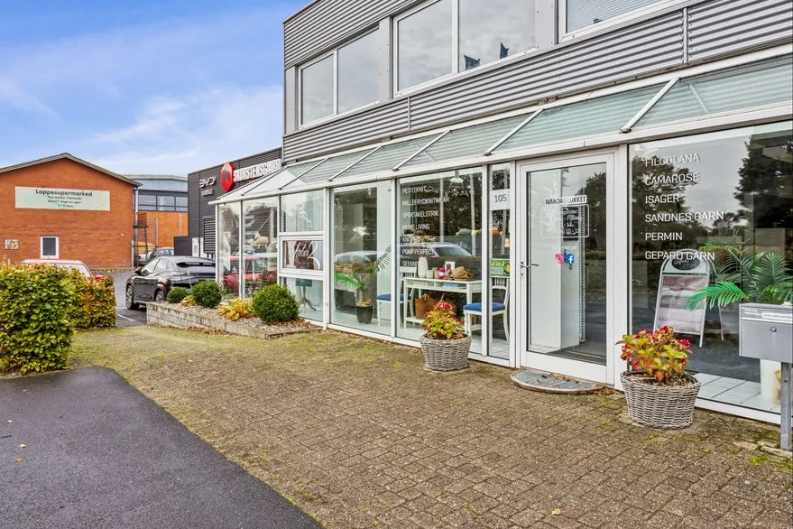 Extérieur - Retail Unit with High Visibility on Viborgvej, Herning