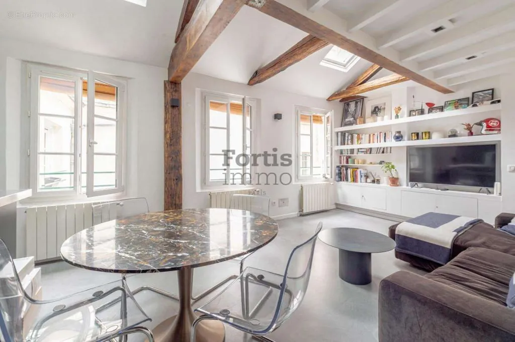 Elutuba - Duplex with Balcony in Paris 3ème