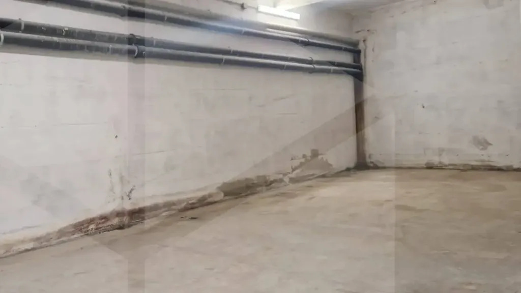 Garage - Newly Constructed Garage in Central Ciampino