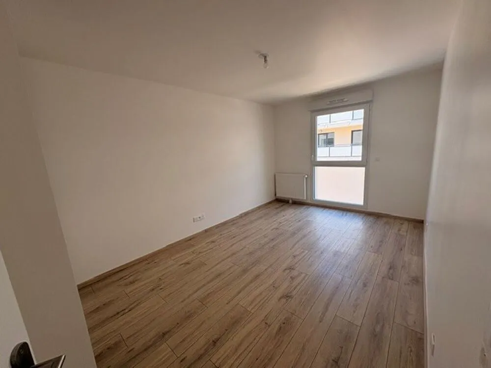 Pièces - Appartement Neuf avec Balcon à Chartres