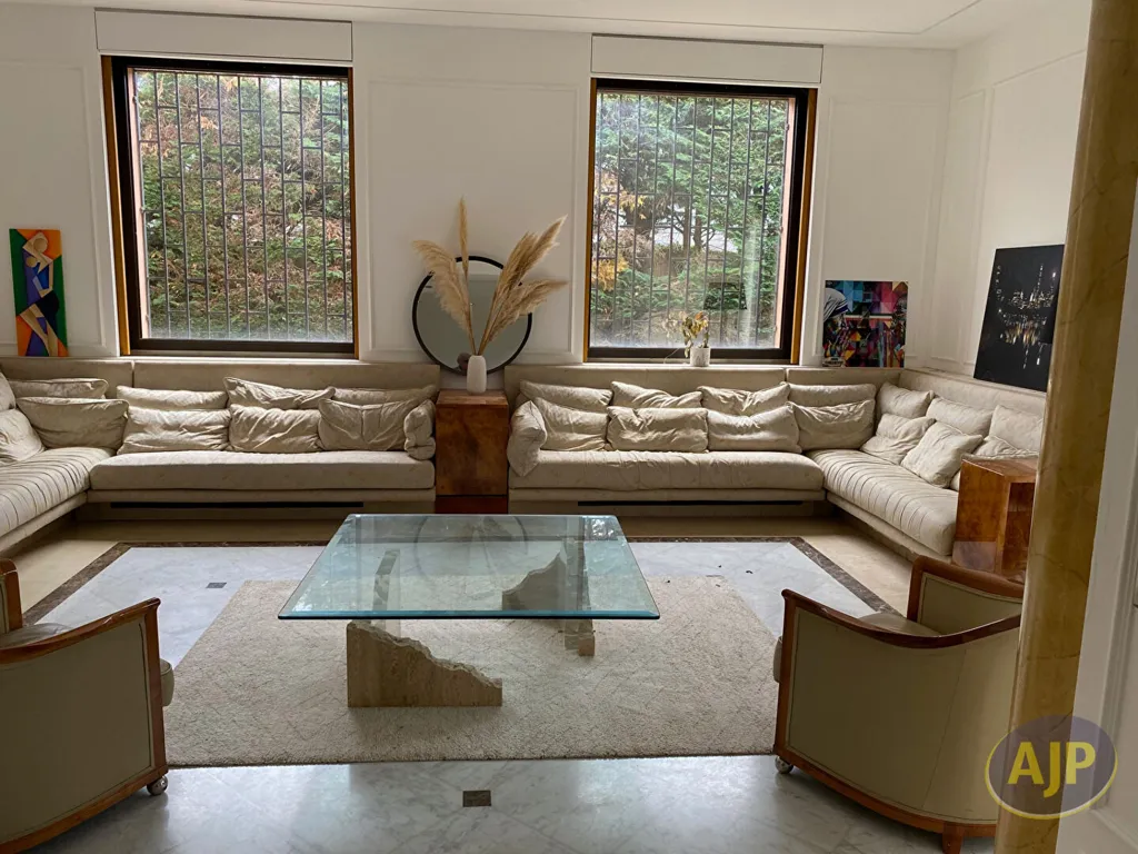 Living Room - Exceptional House with Pergola in Merignac