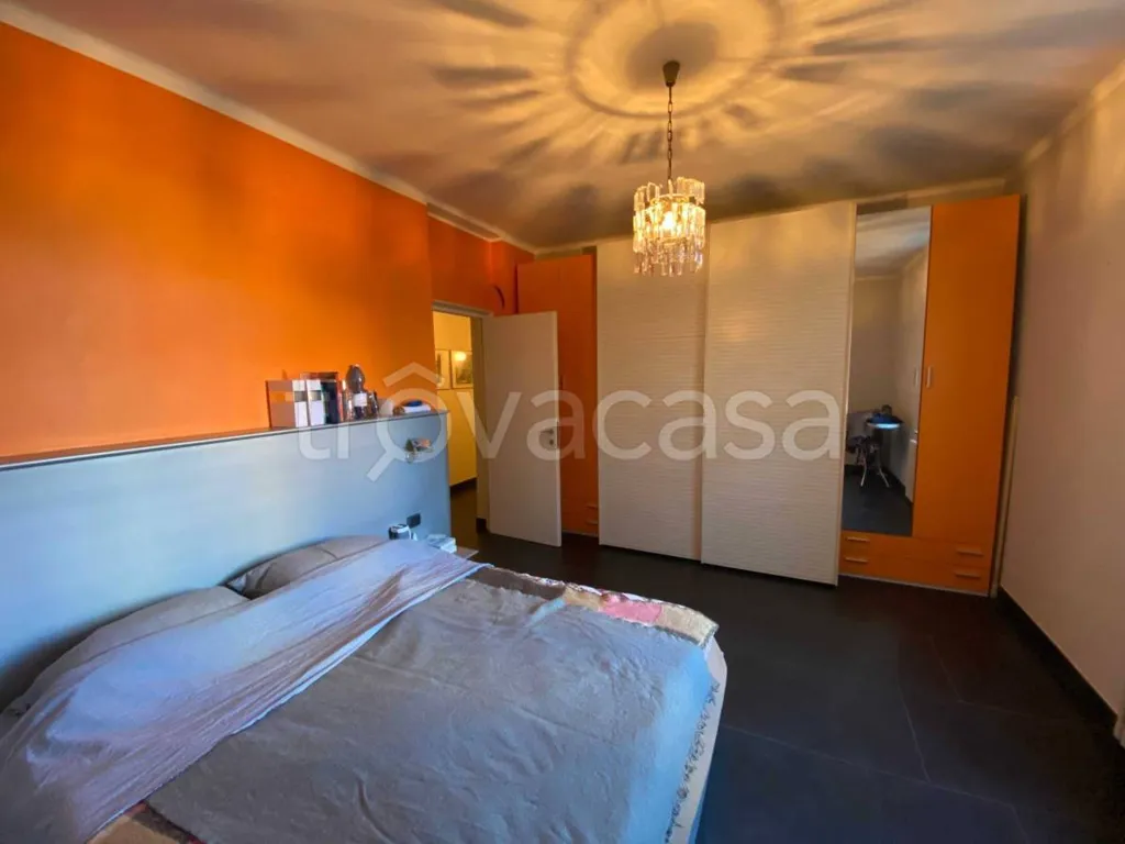 Chambres - Rear-Facing Apartment with Balcony in Saluzzo