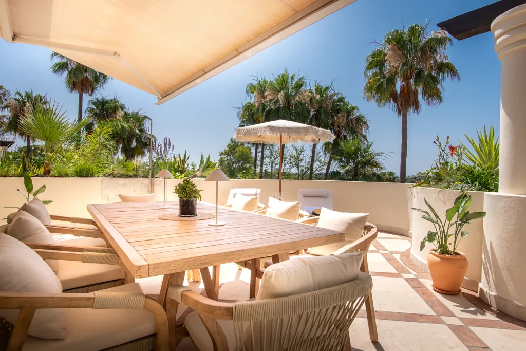 Terrass - Penthouse with Pool in Nueva Andalucía