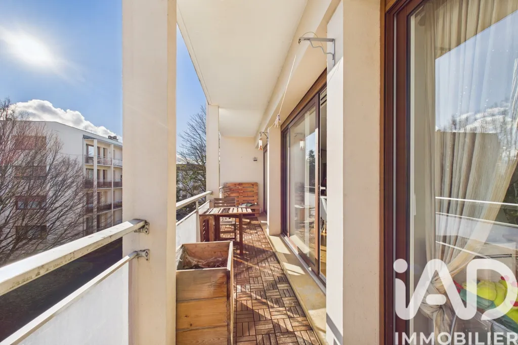 Rõdu - Renovated Apartment with Balcony in Thonon Ouest
