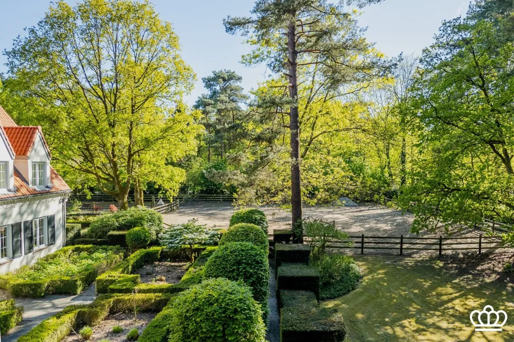 Õhuvaade - Knokke-Style Villa with Heated Pool in Heide