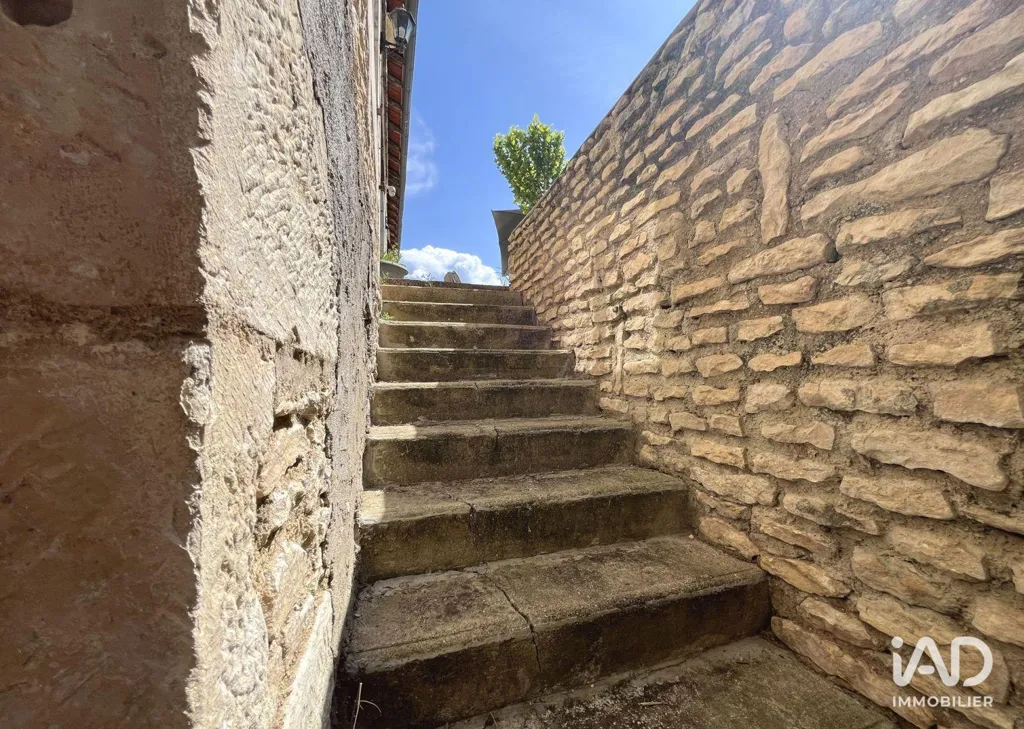 Pièces - Maison Rénovée en Pierre avec Jardin à Vouillé