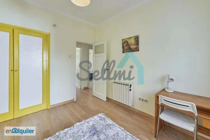 Chambres - Furnished Flat with Patio View in Oviedo
