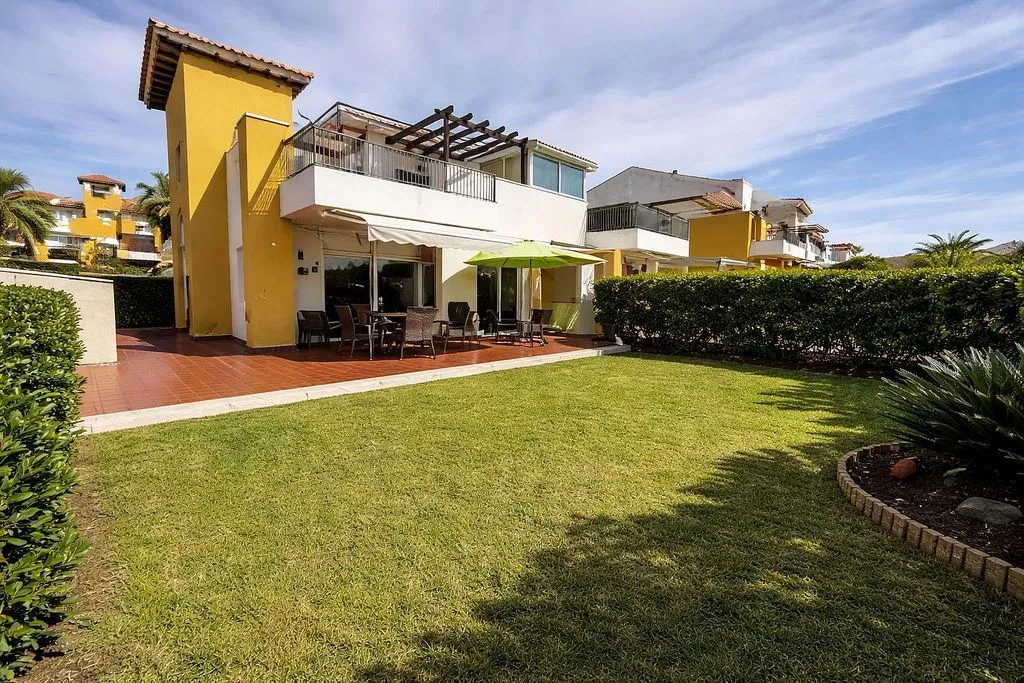 Garden - Semi-detached House with Pool in Las Salinas