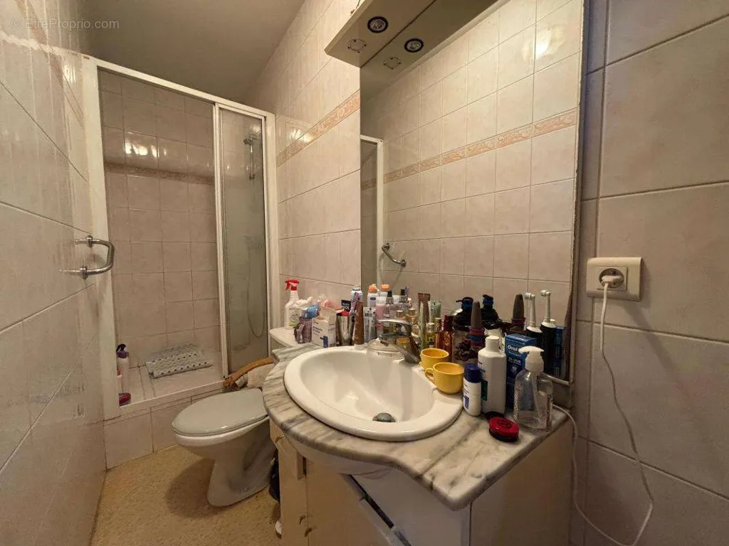 Bagni - Investment Building in Centre Les Echelles