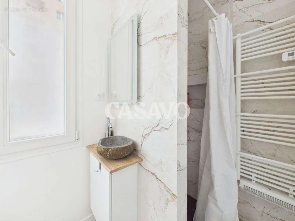 Bagni - Architectural House with Terraces in Puteaux