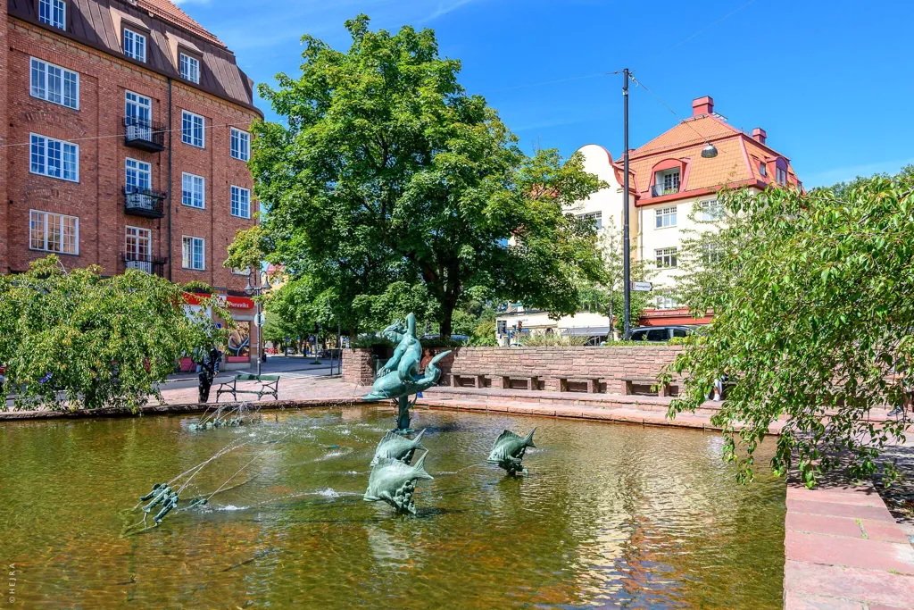 Charming Apartment with Balcony in Råsunda