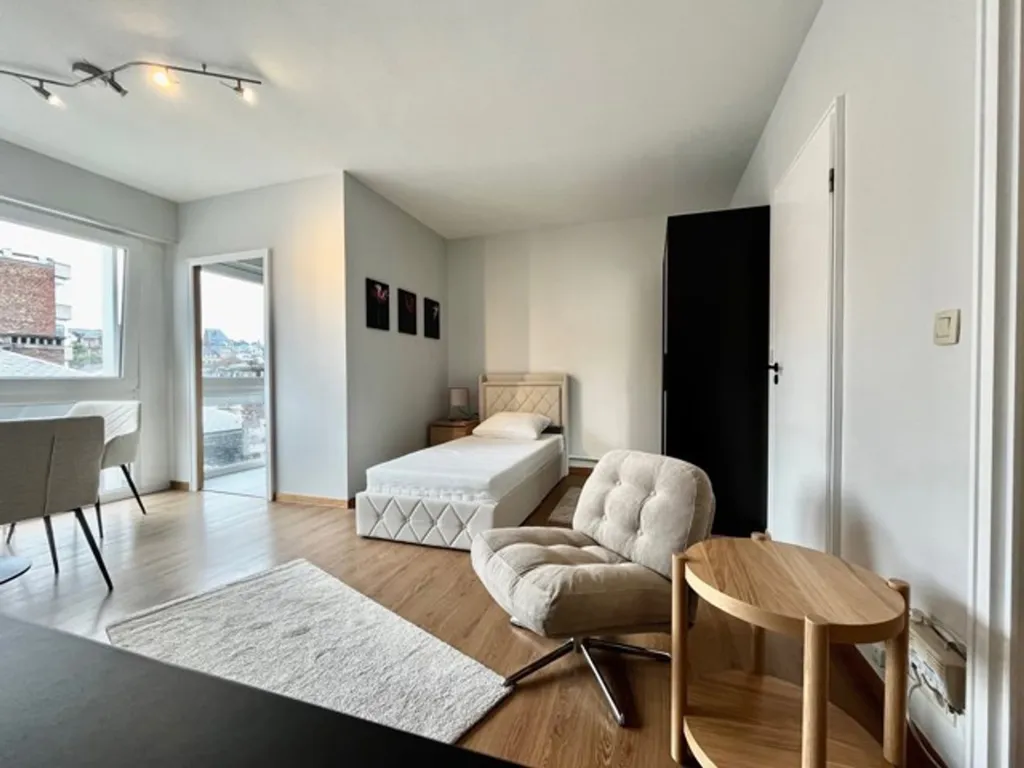 Chambres - Studio avec Vue sur Liège au 5ème Étage