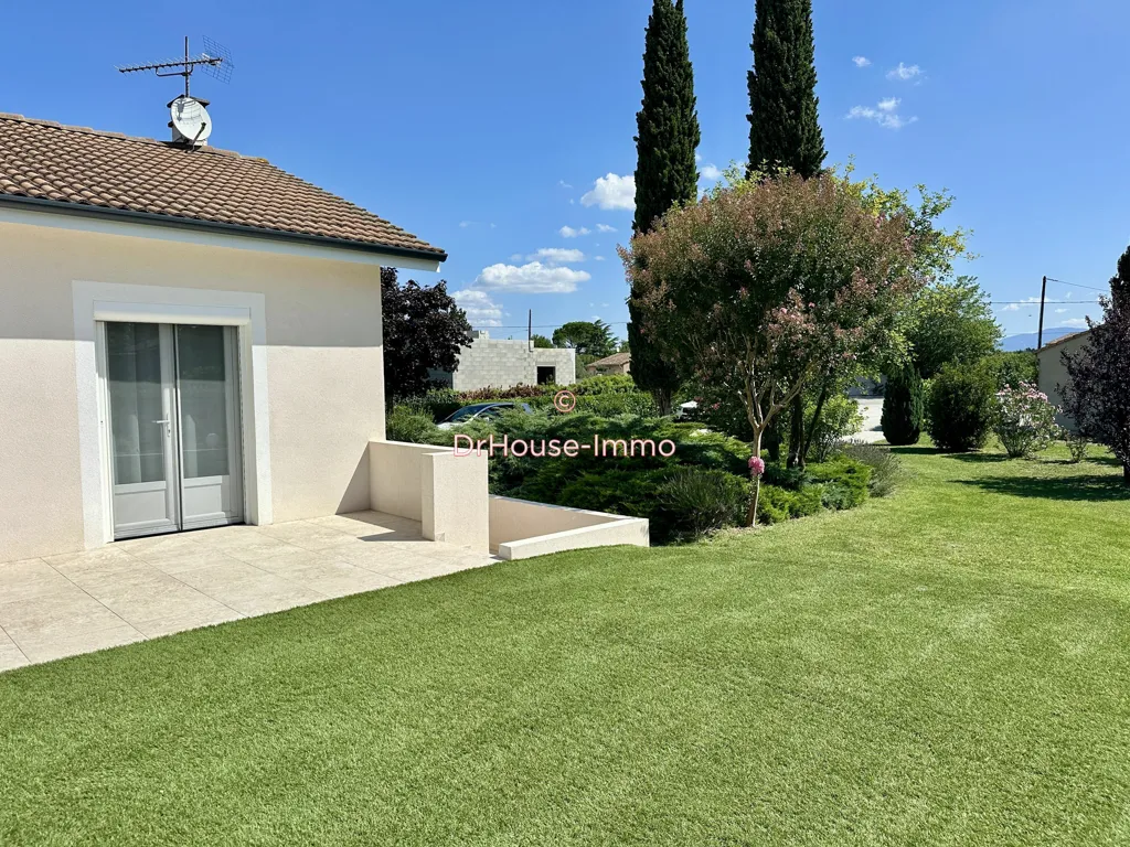 Jardin - Maison avec Piscine et Jardin à Malissard
