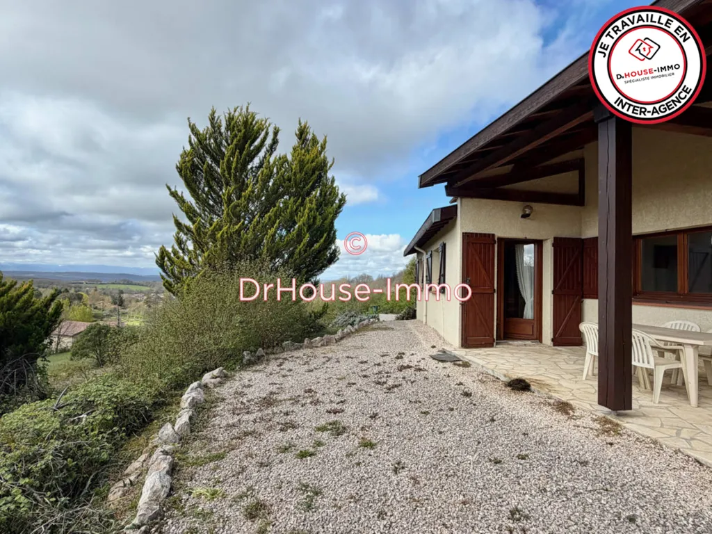 Terrasse - Villa avec Vue Panoramique sur les Pyrénées à Aurignac