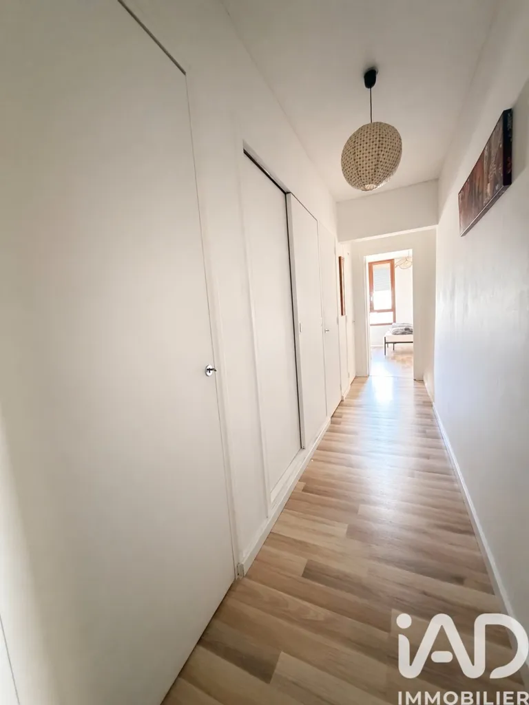 Esik - Bright 3-Bedroom Apartment with Balcony in Tarbes Centre