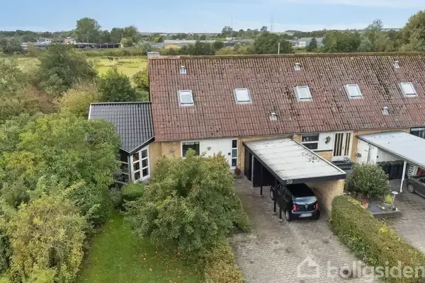 Õhuvaade - Row House with Modern Finish in Nykøbing M
