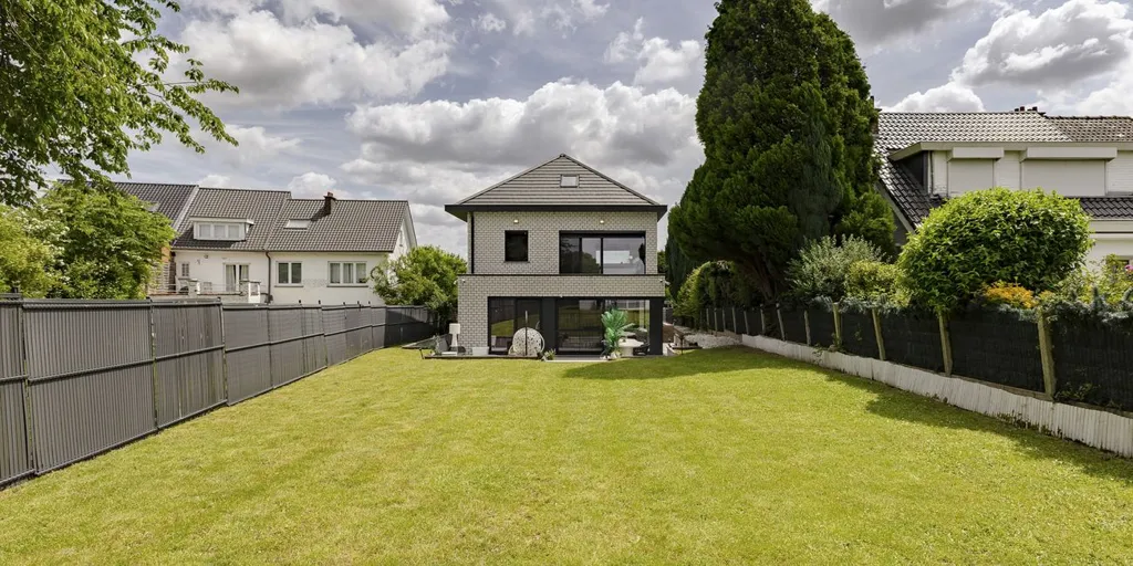 Garden - Contemporary Villa with Field Views in Wemmel