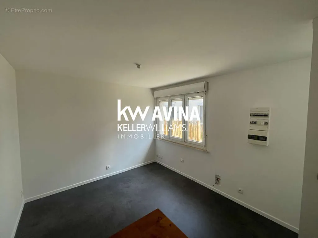Toad - Compact Flat with Private Outdoor Space in Lambersart
