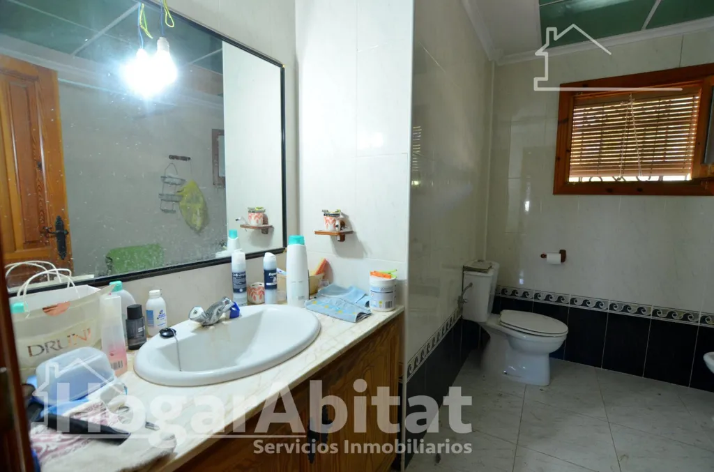 Salles de bain - Maison 8 pièces à Alicante Capital