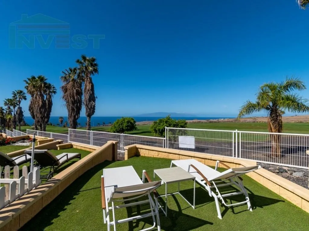 Jardin - Duplex with Golf Course Views in Adeje
