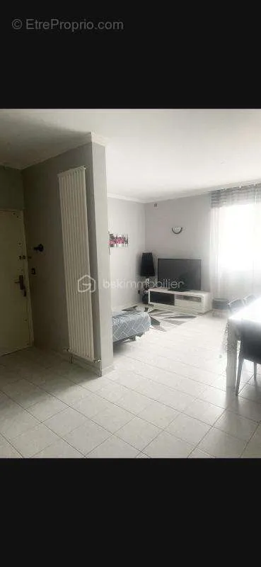 Séjour - Duplex avec Orientation Sud à Ablon-sur-Seine