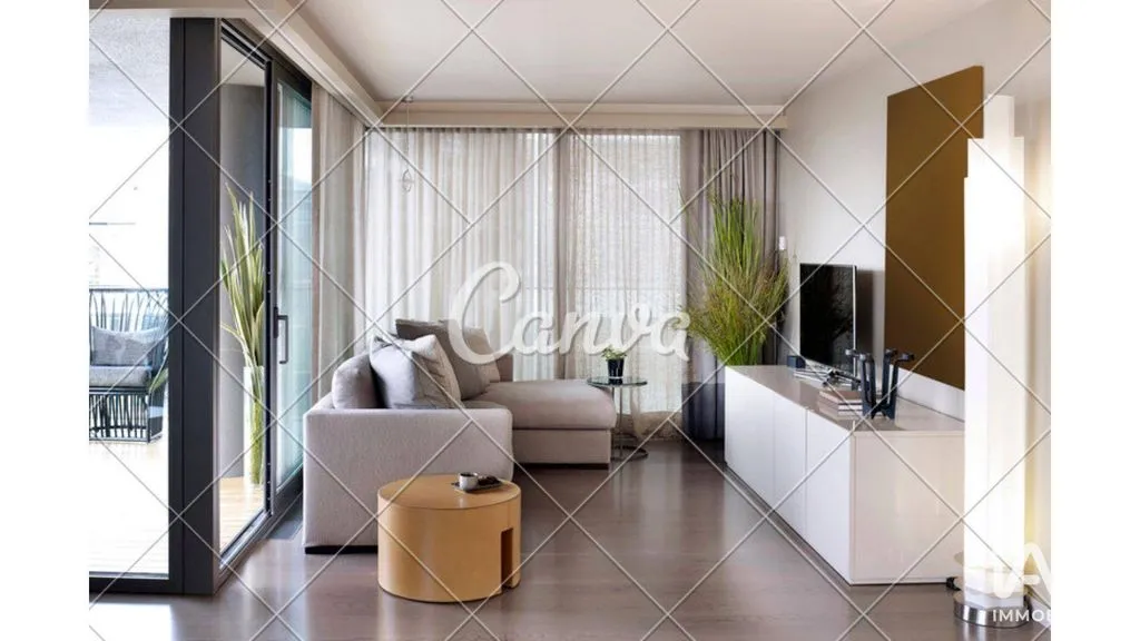 Luxury Apartment with Balcony in Motte-Picquet