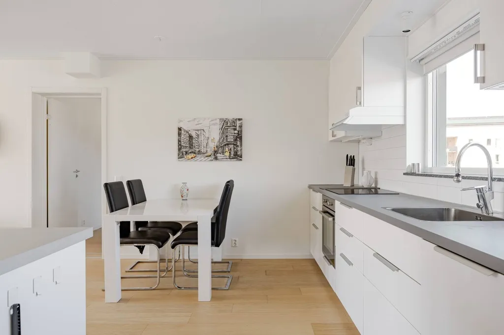 Cuisine - Modern Flat with Sunny Balcony in Stockholm