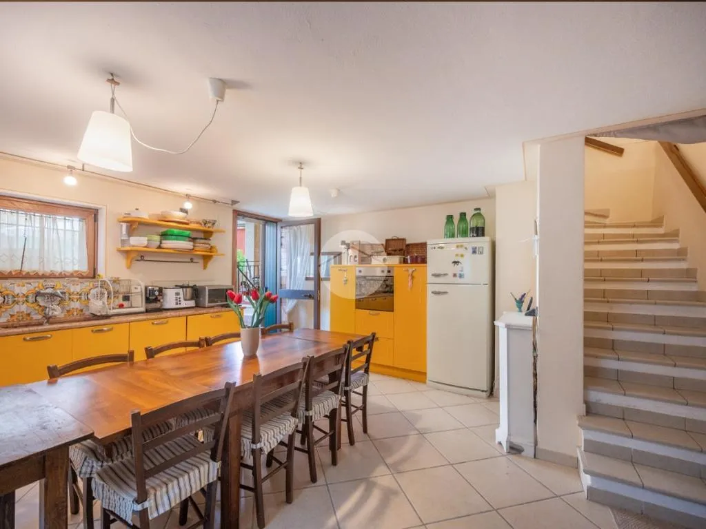 Sala da pranzo - Rustic Corte with Pool in Costermano