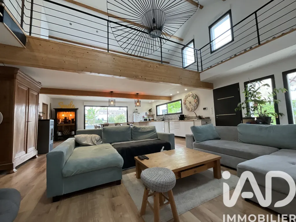 Soggiorno - Architectural House with Pool in Dissay