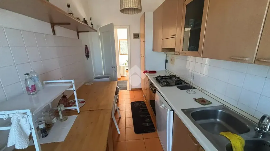 Cuisine - Trilocale with Terrace in Pavia