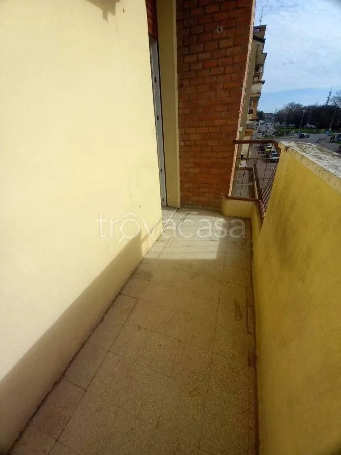 Balcon - Bright Apartment with Balcony in Ferrara