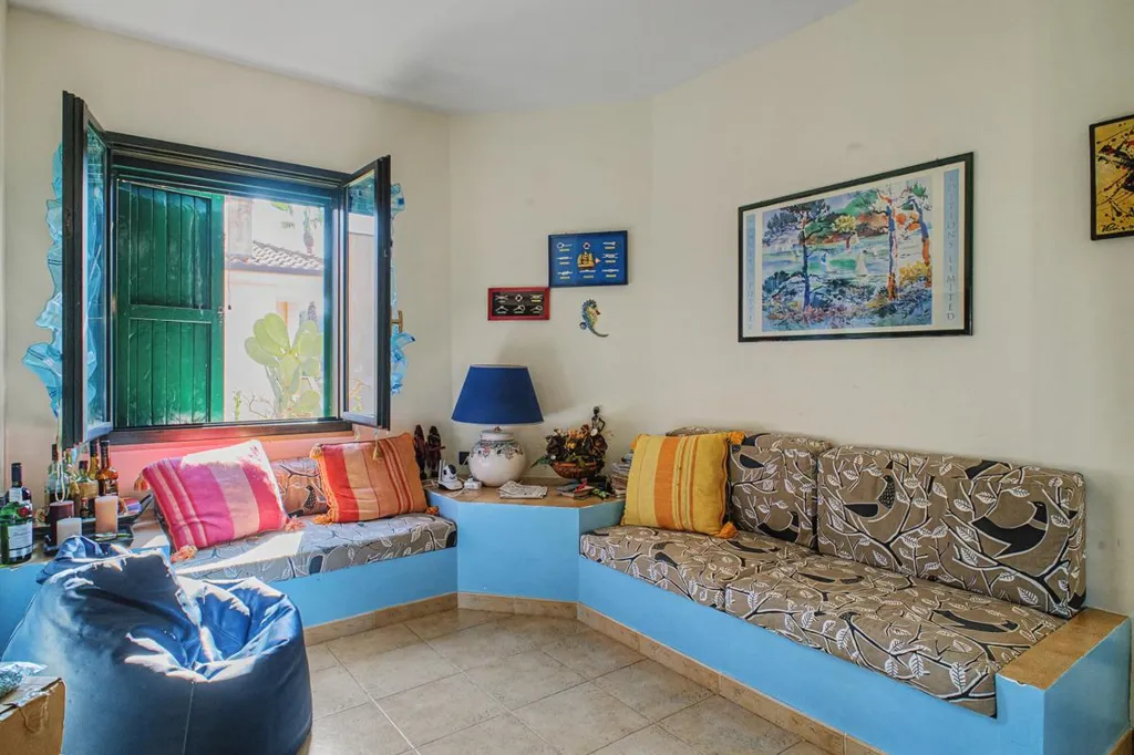 Séjour - Villa with Balcony in Bernalda Centre
