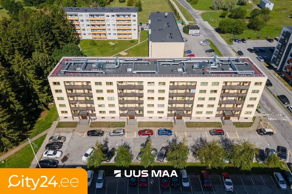 Vista aerea - Renovated Apartment with Balcony in Loo