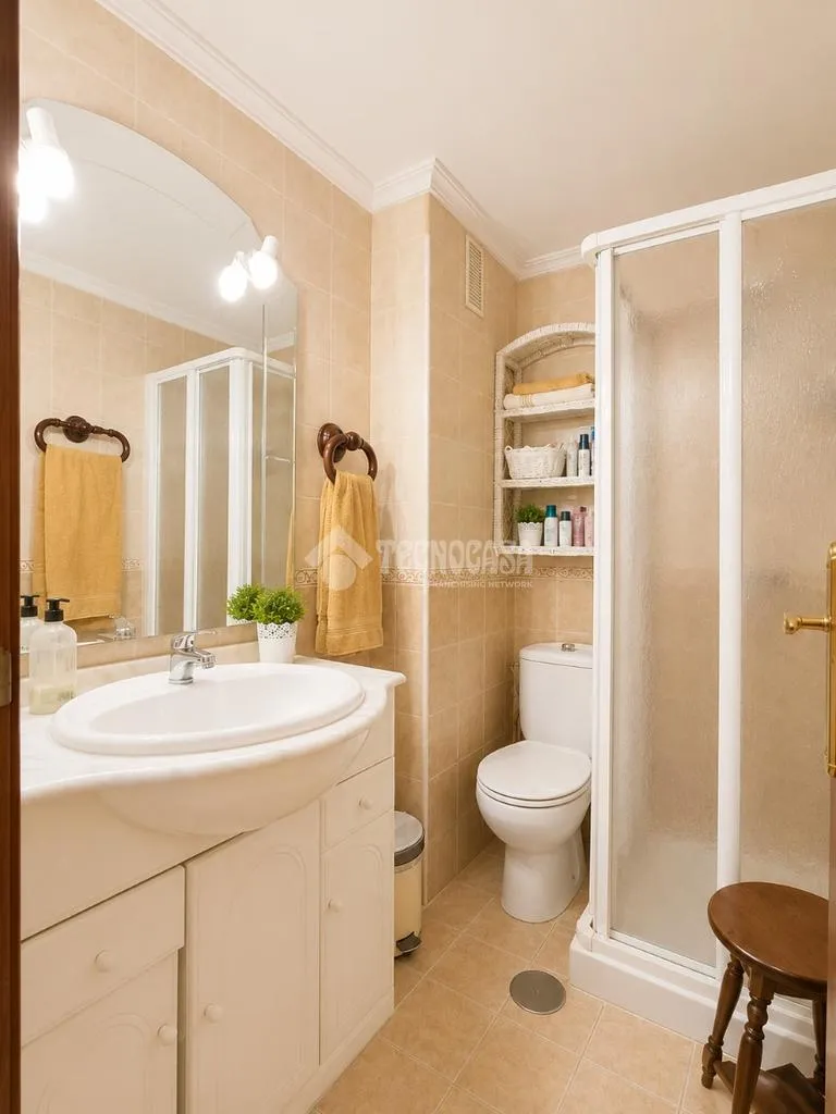 Bagni - Ground Floor Flat with Patio in Seville East