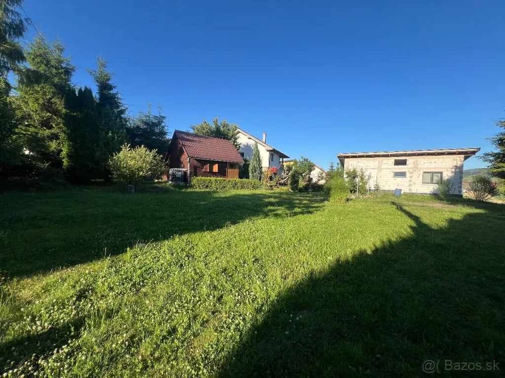 Giardino - Building Plot with Cottage in Veličná