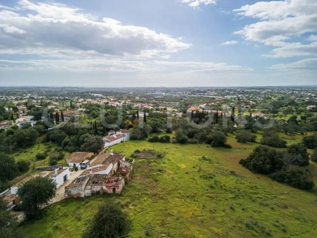 Vue aérienne - Land with Ruins in Almancil, Algarve