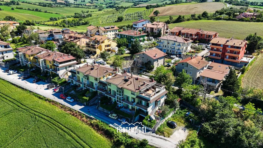 Vue aérienne - Panoramic Apartment with Terrace in Fano