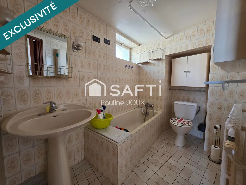 Salles de bain - Maison avec Jardin à Mirecourt