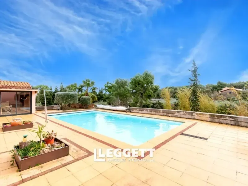 Bassein - Villa with Pool and Garden in Narbonne