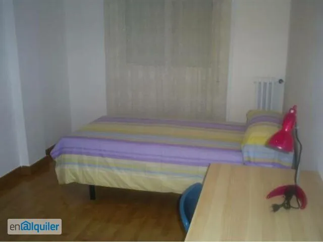 Chambres - Furnished Flat with Lift near University