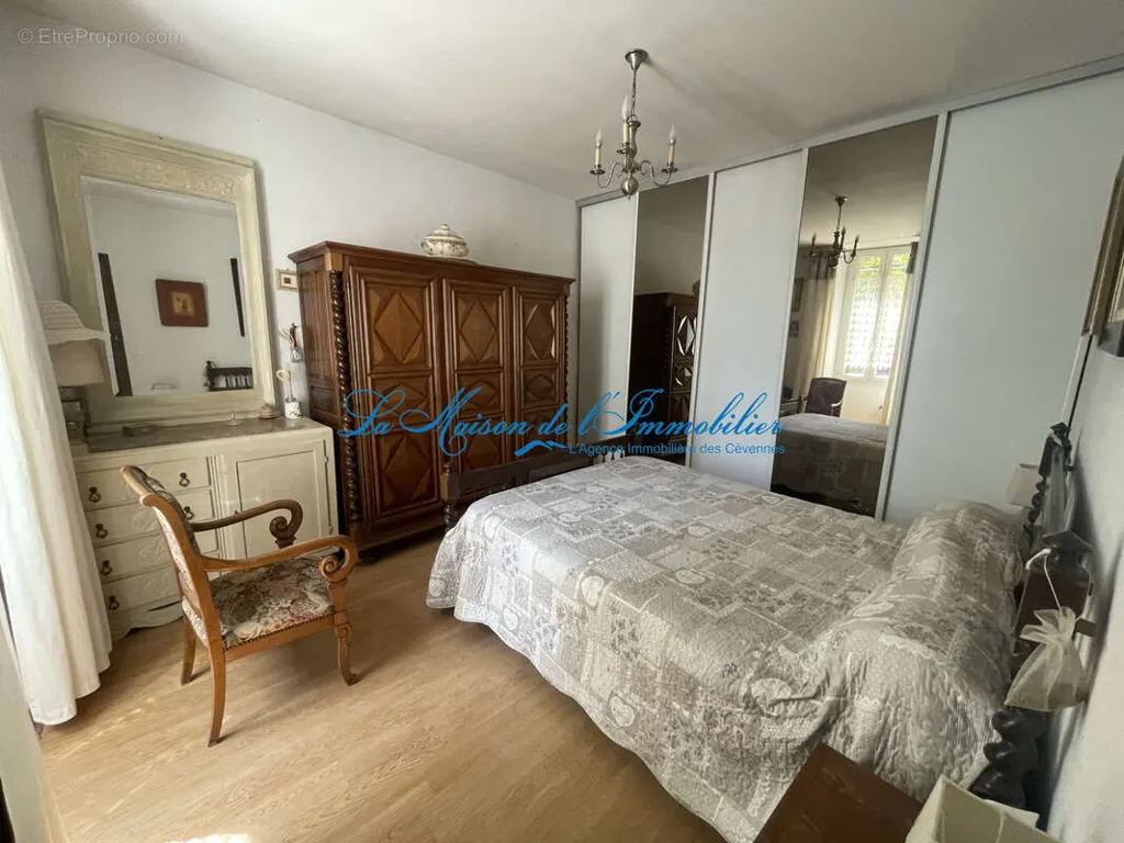 Magamistoad - Renovated 3-Bed Flat with Balcony in Anduze