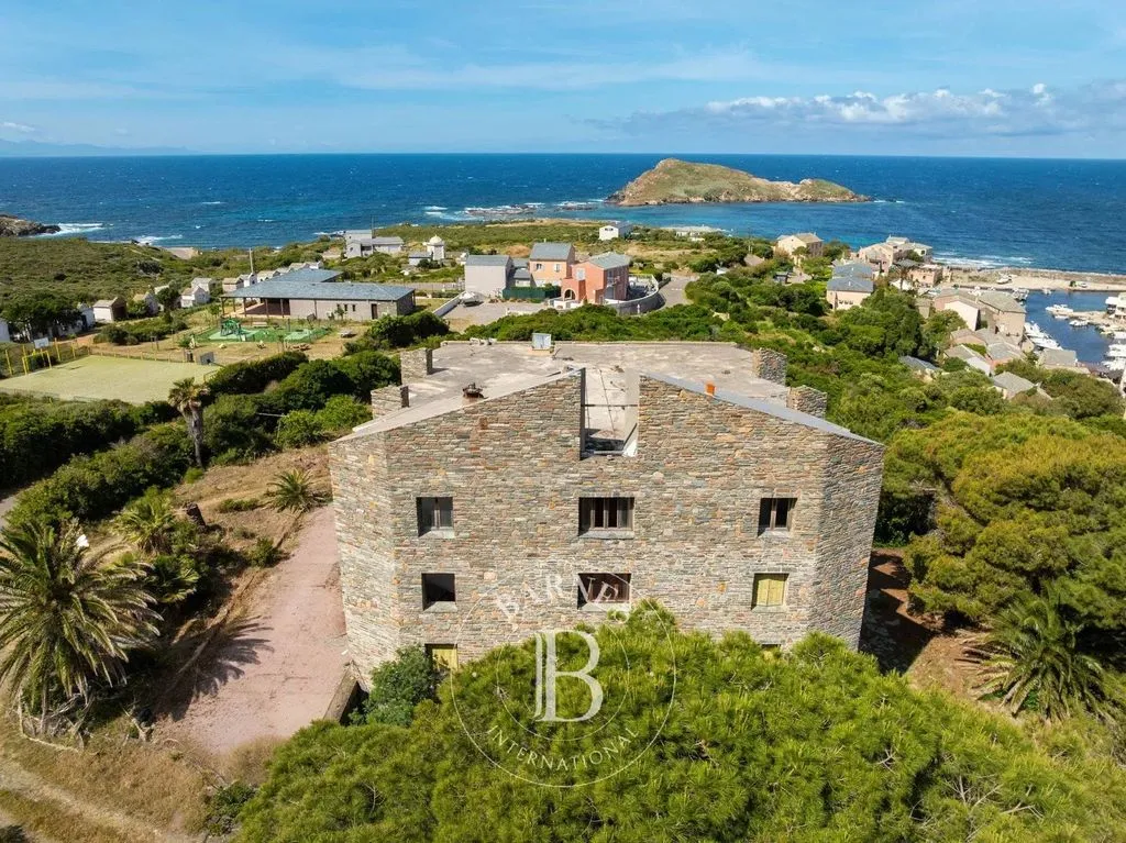Õhuvaade - 30-Bedroom House with Sea View in Centuri