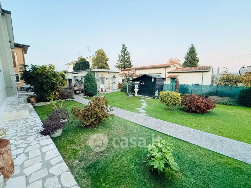 Aed - Rustic Villa with Garden in Pieve di Coriano