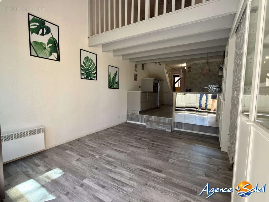 Séjour - Appartement Duplex avec Piscine à Saint-Cyprien