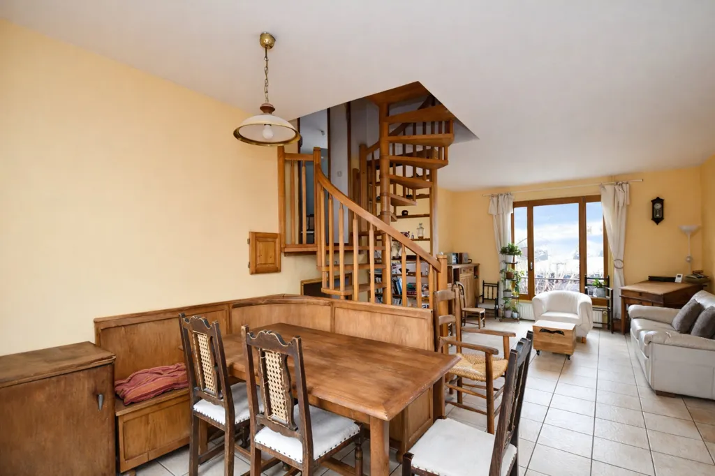 Salle à manger - Maison de Charme avec Dépendance à Chatou