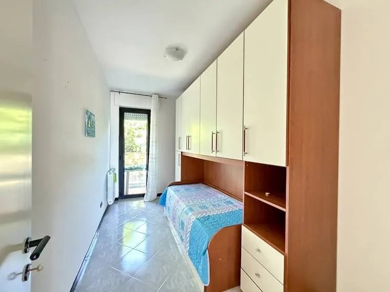 Bedrooms - 3-Bedroom Apartment with Terrace in Gaeta