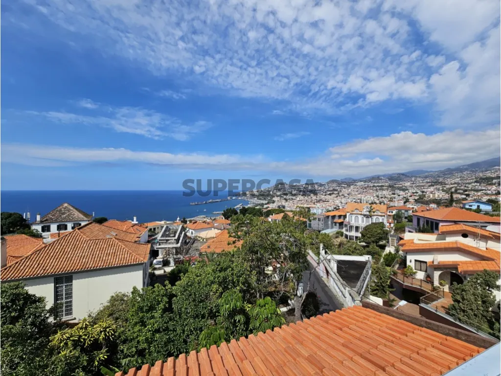 Terrasse - Triplex House with Pool in Funchal