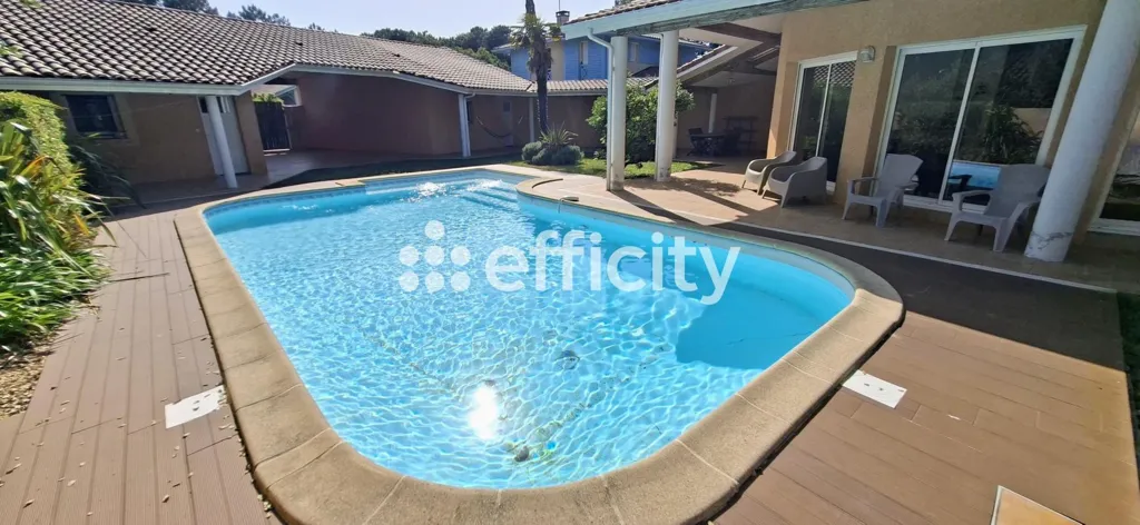 Bassein - Villa with Heated Pool in Soustons
